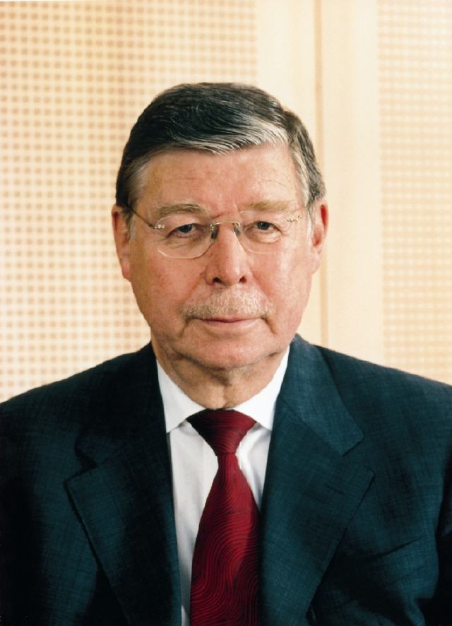 Kurt F. Viermetz: